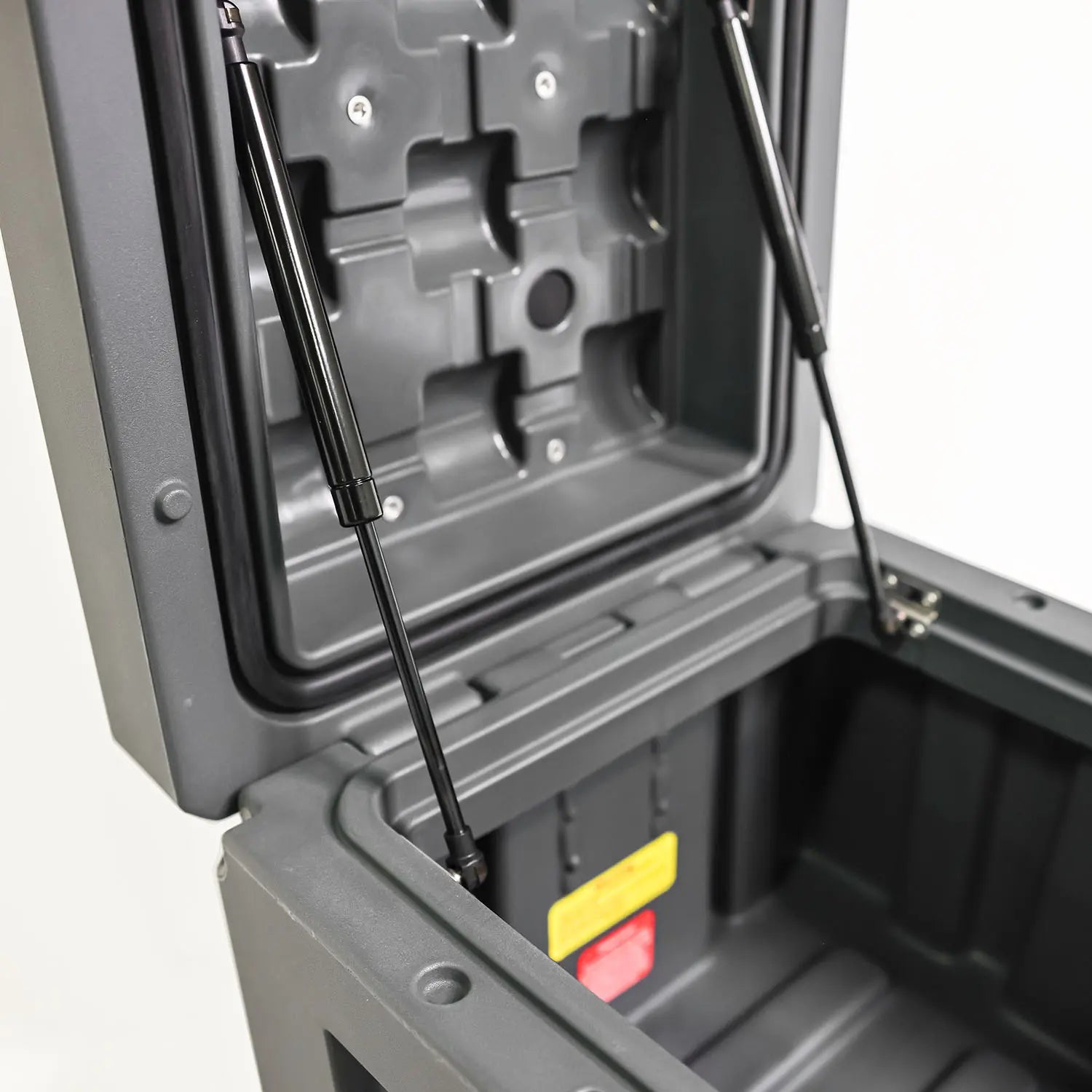 90L Overland Gear Box Gray